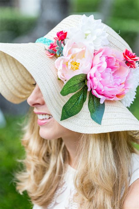 Floral wotch hat